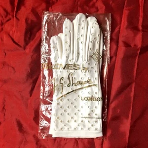 Ladies Vintage 1950 F G Shave Broderie Anglaise White Gloves In Original Package - Picture 1 of 12
