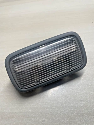 98 99 00 02 五十铃 Rodeo 后 LH/RH 门板 圆顶 浅灰色 原始设备制造商 98-02 — 第 1/4 张图片