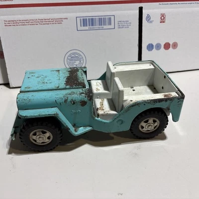 Jeep Tonka Toy Aqua Blue vintage años 60 con interior blanco - acero prensado Foto 1 de 4