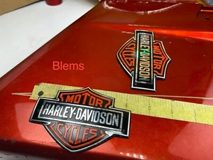 Emblemas de tanque genuinos Harley Vintage FXR Dyna Sportster Softail Touring FABRICANTE DE EQUIPOS ORIGINALES - Imagen 1 de 5