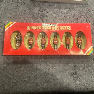 Britains British-Regiments #7238 Scots Guard Piper and 5 Men Hand Painted Figure - Image 1 of 4