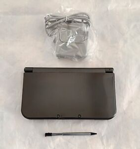 IPS Top New Nintendo 3DS XL Handheld Console - Gray - 128GB SD With Charger