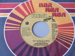 SOUL~ JOHN BROTHERS~ TRY TO WALK A MILE~ MINT~ PROMO~ I JUST WANNA BE FREE - Picture 1 of 2