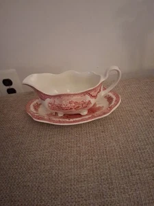 Johnson Brothers Old Britain Castles Red. / Pink Gravy & Underplate MINT - Picture 1 of 4