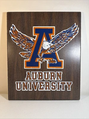Letrero con logotipo de placa de madera de fieltro vintage de Auburn University (Abdalla de Atlanta) Foto 1 de 4