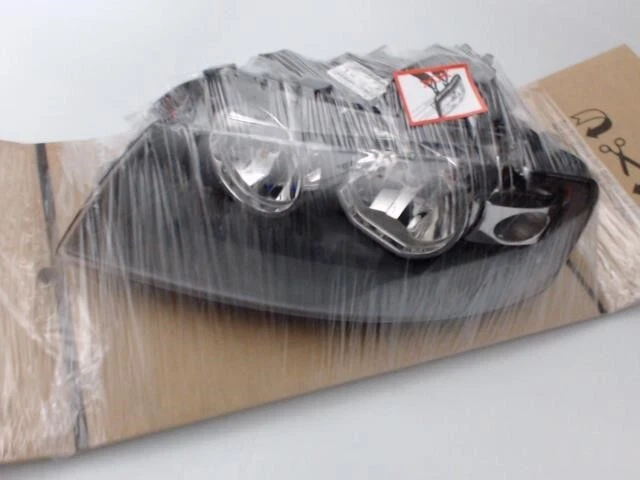 8P0941003K RECHTER SCHEINWERFER / 1069843 FÜR AUDI A3 8P1 1.6