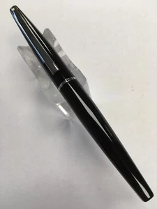 Pluma estilográfica ""M"" negra brillante Sheaffer Taranis - Imagen 1 de 5