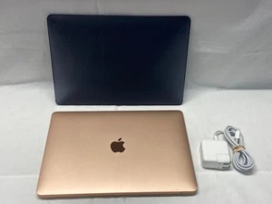 Laptop Apple MacBook Air 2022 13,3" - Chip Apple M1 - 8 GB de memoria - 5 (TDW035175) - Imagen 1 de 10