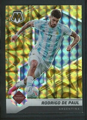 2021-22 RODRIGO DE PAUL PANINI MOSAIC FIFA ROAD TO WORLD CUP REACTIVE GOLD - Image 1 of 2