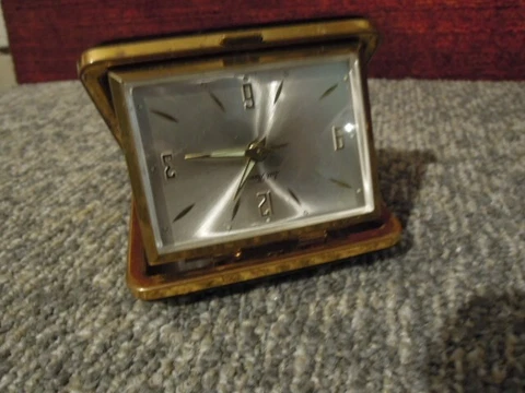 vintage German travel alarm clock Seth Thomas works great Cover