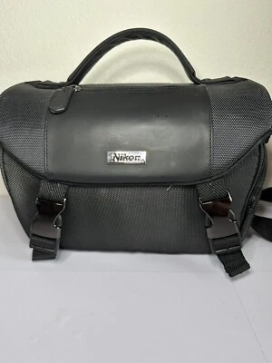 Nikon Digital SLR DSLR Camera Bag 17001 Case Padded Shoulder Strap Genuine - Image 1 of 4