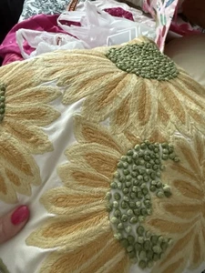 Set of 2 vintage Pottery Barn Sunflower  embroidered  pillow covers . 17 x 17    - Picture 1 of 9