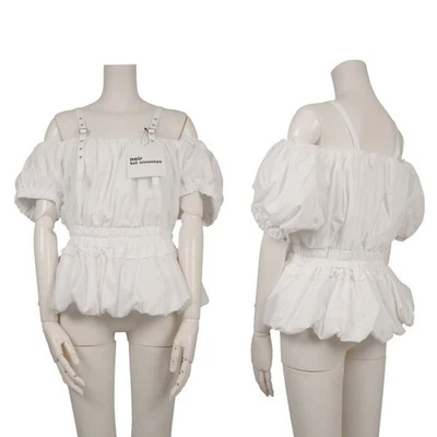 Top noir kei ninomiya correa ojales cintura reunida talla XS (K-162435) Foto 1 de 4