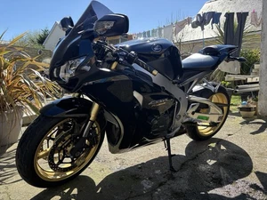 Honda CBR1000RR Fireblade 2012 Only 7900mls - Picture 1 of 18