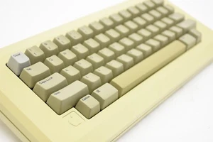 Apple Macintosh M0110 Keyboard Nice w/Cable - Tested Working - USA - Picture 1 of 11