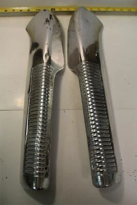 Juego de 2 molduras de asiento de banco delantero OEM GM Chevrolet Impala 1961 (827A) Foto 1 de 4