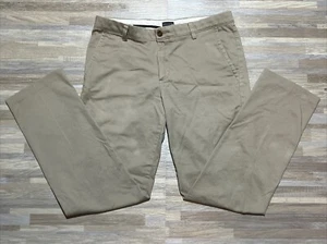 Dockers Slim Fit Khaki Pants Men 33x32. 64% Cotton/32% Polyester/2% Elastane - Picture 1 of 5