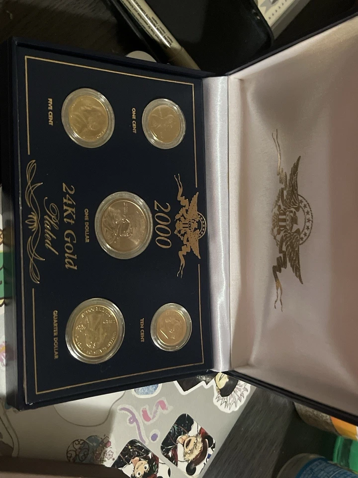 2000 5 piece 24 kt. Gold plated U.S. coin year set - Image 1 of 1