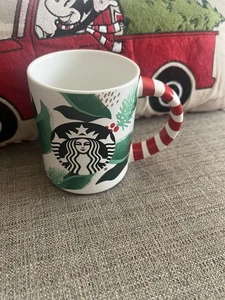 Taza de café Starbucks Christmas Holiday Holly 2019 con mango a rayas 12 oz - Imagen 1 de 7