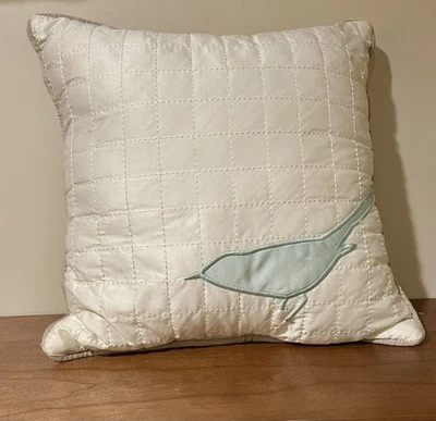 Диванная подушка для дивана - 16 дюймов x 16 дюймов - белая с синей птицей - 100% полиэстер - Изображение 1 из 3