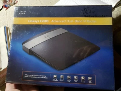Router avanzado de doble banda N Cisco E2500 Foto 1 de 4