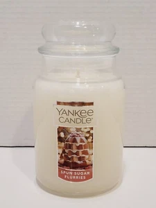 Yankee Candle Spun Sugar Flurries 22 oz Large Jar Candle Christmas Holiday NEW - Picture 1 of 4