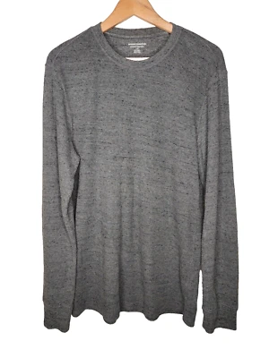 Camisa tejida gofre manga larga calce regular Amazon Essentials en carbón talla L Foto 1 de 4