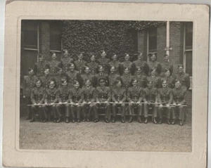 WW2 PHOTOGRAPH C1942 RASC REME CAPTAIN ARTHUR KENNETH HOMERSHAM - Picture 1 of 2