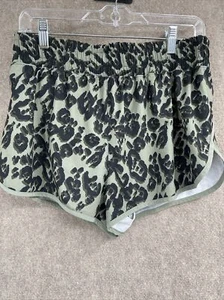Victoria’s secret SPORT camouflage Animal Print athletic shorts Sz Med - Picture 1 of 6