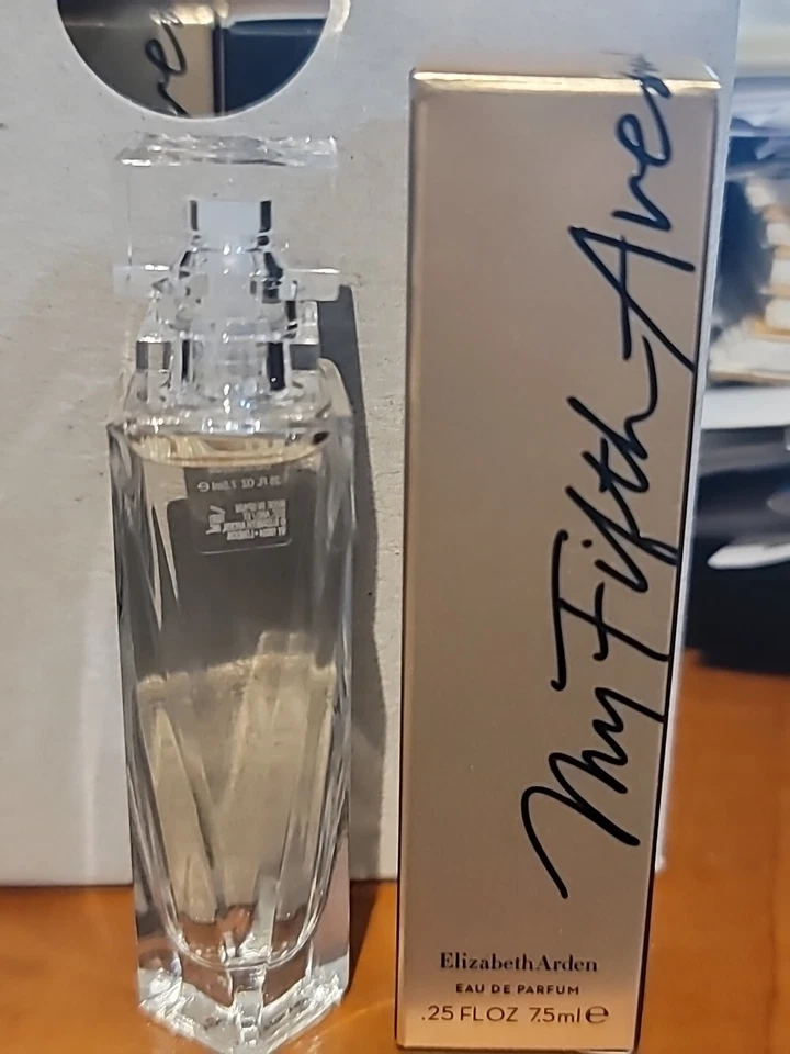 My Fifth Avenue 伊丽莎白雅顿淡香精 0.25 盎司迷你 — 第 1/1 张图片