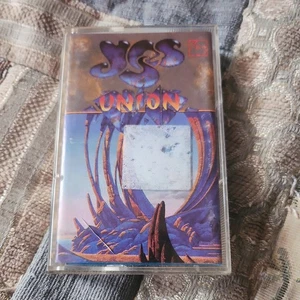 YES UNION CASSETTE TAPE ARISTA BMG 1991 CASSETTE TAPE VERY GOOD CONDITION - Picture 1 of 2