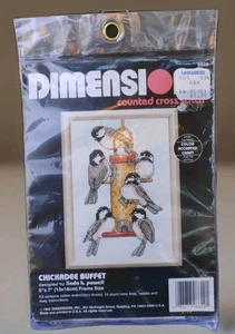 Nuevo 1992 DIMENSIONES CHICKADEE BUFFET #6629 KIT PUNTO DE CRUZ CONTADO - Imagen 1 de 2