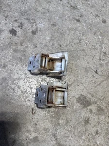 Jeep Cherokee XJ 97-01 Driver Front Door Hinges Pair OEM (TW00) - Picture 1 of 6