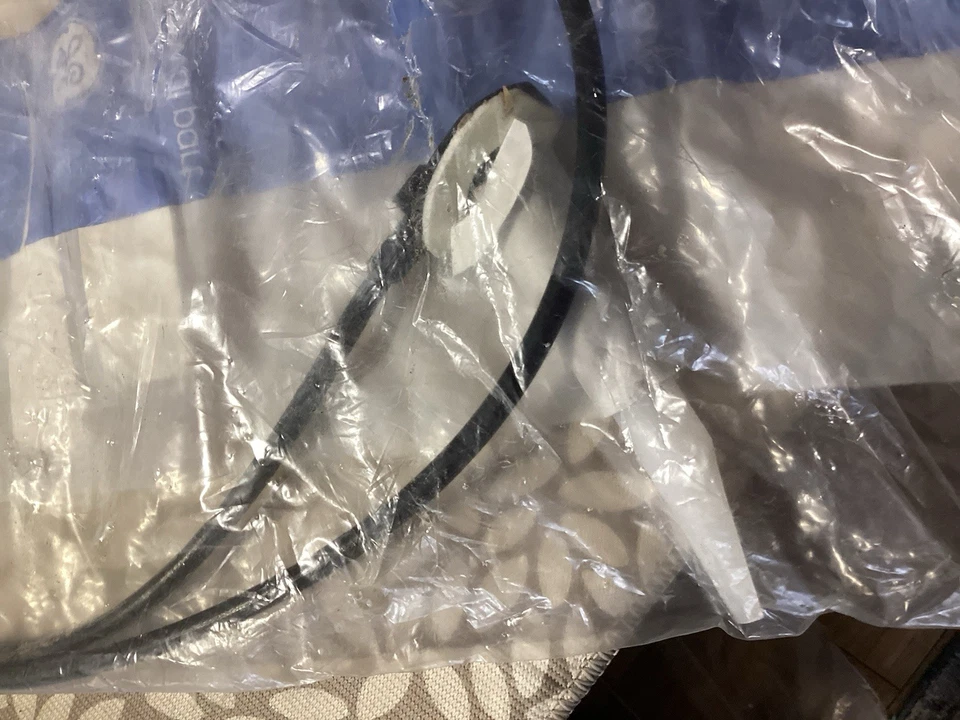 NUEVO WR17X11168 Conjunto de ojal y tubo para refrigerador GE genuino OEM nuevo Foto 1 de 2