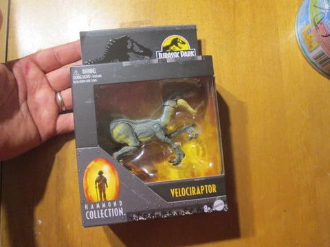 JURASSIC WORLD PARK HAMMOND COLLECTION VELOCIRAPTOR 30TH ANNIVERSARY Cover