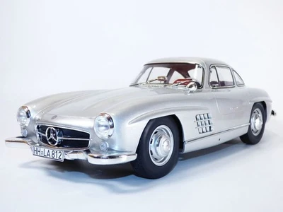 Mercedes-Benz 300 SL 1954 in 1:12 scale by Norev by Norev - Image 1 of 4