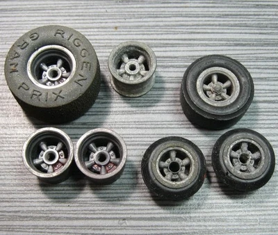 Lote de ruedas American Mag años 60 SLOT CAR COX algunas nuevas de colección 1/24 y 1/32 Foto 1 de 4