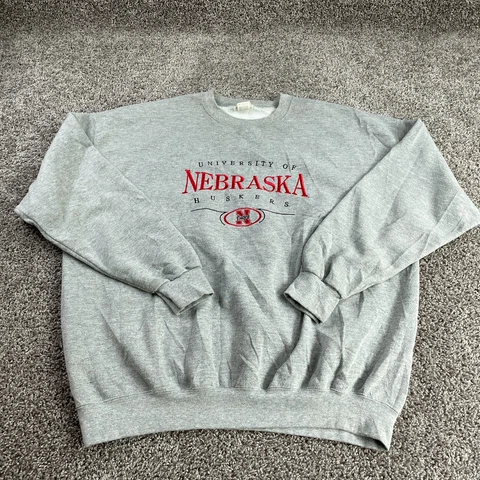 VINTAGE Nebraska Huskers Sweatshirt Women 2XL Gray Pullover Sweater Lee Made USA Cover