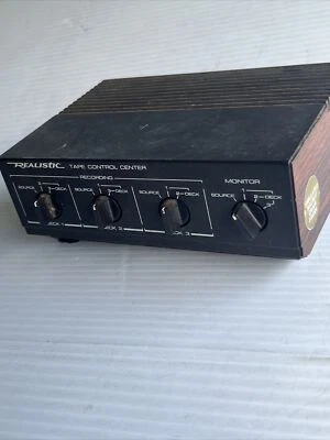 Realistic 42-2115 Vintage Three Deck Stereo Tape Control Center - Image 1 of 4