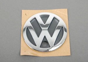 Original VW Golf Bora Emblem Heck Kofferraum Kofferraum Chrom 1J5853601C 739 OEM - Bild 1 von 3