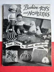 Vintage BIENENSTOCK SPIELZEUG und NEUHEITEN Nr. 54 Handtaschen Puppen Häkelanleitung Heft - Bild 1 von 4