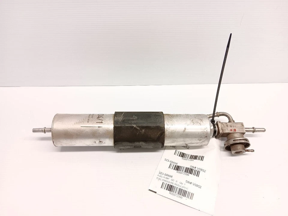 01-06 BMW E46 M3 Fuel Pressure Regulator 13537830368 OEM - Image 1 of 4