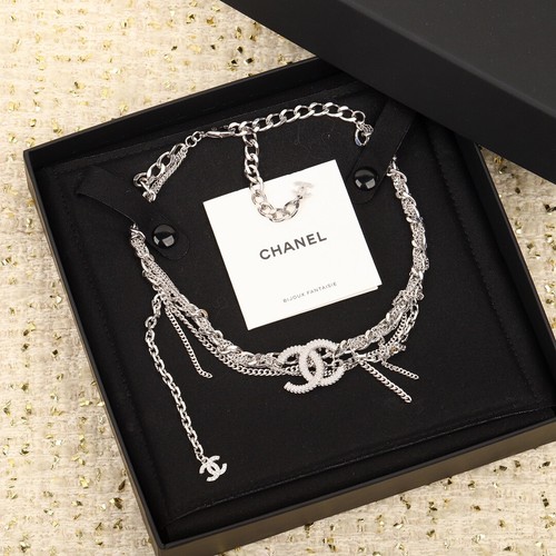 ?CHANEL Collana CCS Corta Doppia Catena Irregolare Goffrata Argento Perla Cristallo