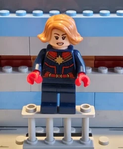 Genuine Lego Captain Marvel Minifigure Super Heroes from 76131 -sh555 - Picture 1 of 3