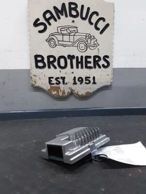 AMPLIFICADOR 2017-2019 BMW 540i: 65122622764 - Imagem 1 de 4