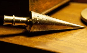 Antiker 5" Standard Messing Plumb Bob 10 Unzen - Bild 1 von 2