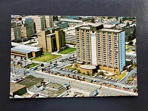 United States of America Cleveland Clinic Center Ohio 1970s Vintage Postcard - Picture 1 of 1