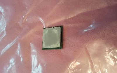 Intel P4 Cache 512KB 400MHz 2.0GHz CPU Processor SL6PK Socket 478-Pin Pentium-4  - Image 1 of 2