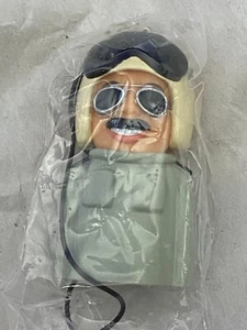 Busto Figura Colgante 1 3/4" TETES A CLAQUES.TV (COMANDANTE MCCOY) *NUEVO* US2 - Imagen 1 de 1