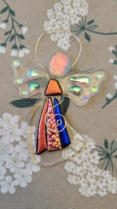 Handmade Artisan Signed SUZ Fused Dichroic Glass Angel Ornament Irridescent - Picture 1 of 5